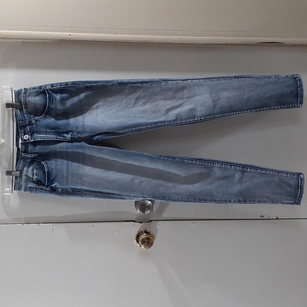 Lightwash KanCan Jeans